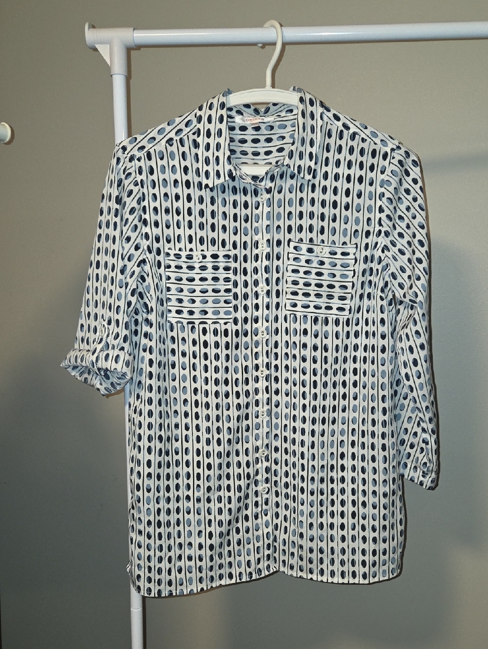 Women's White and Navy Patterned Button-Up Shirt Size XS W/Convertable Sleeves
